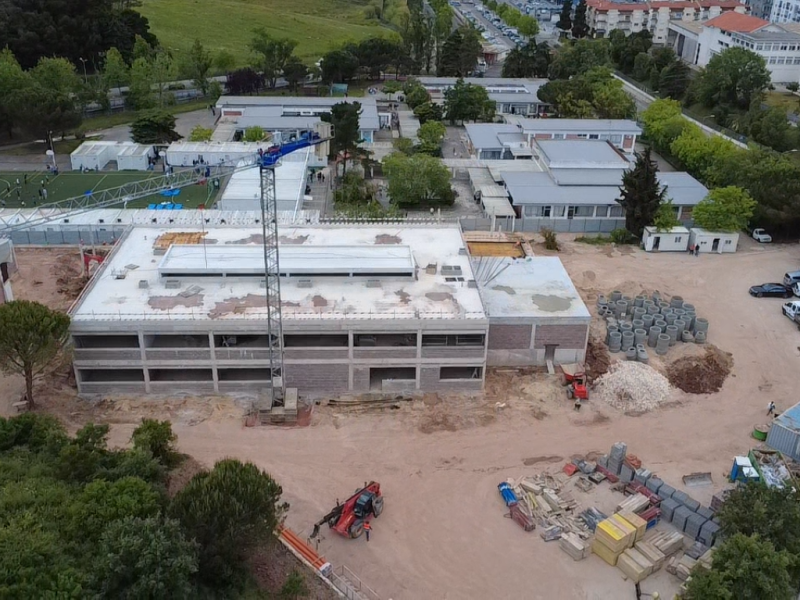 Centro Escolar D. Dinis (em curso)
